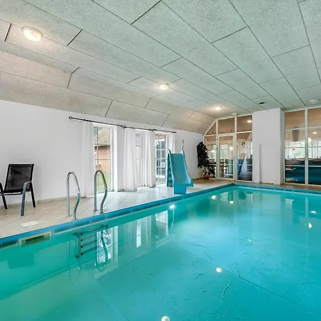 Family-friendly With Pool And Close To The North Sea Harboør