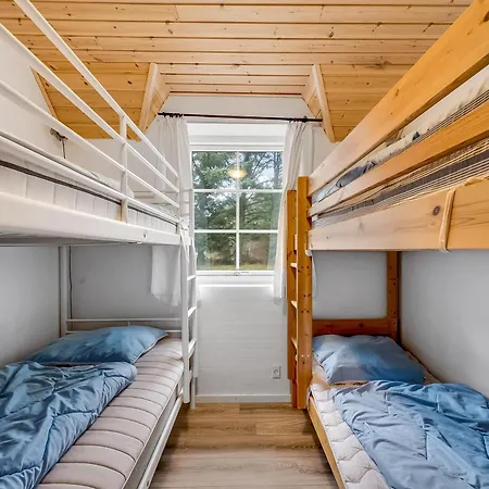 Family-friendly With Pool And Close To The North Sea Harboør