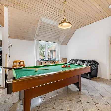 Family-friendly With Pool And Close To The North Sea *